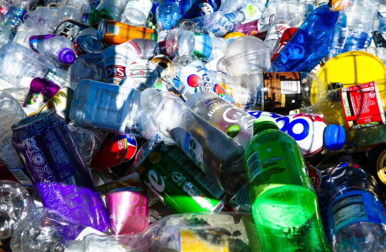 Recykling i prawidłowy transport odpadów tworzyw sztucznych